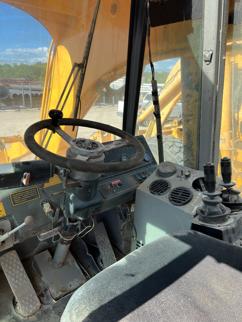 1997 PETTIBONE Cary Lift 204-G - Image 9